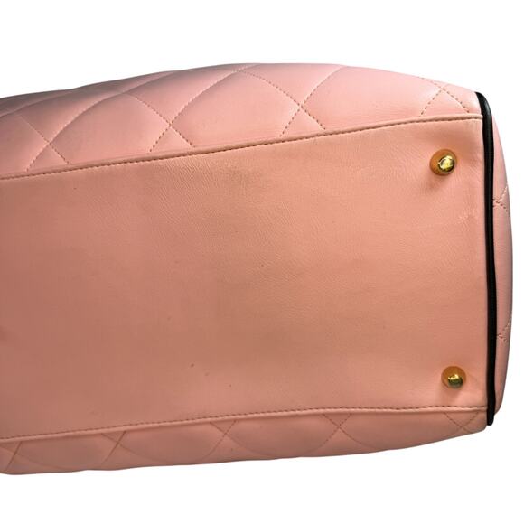 Chanel Pink Quilted Duffle Bag Large Calfskin Leather Vintage Rare XL CC Travel - Picture 12 of 15